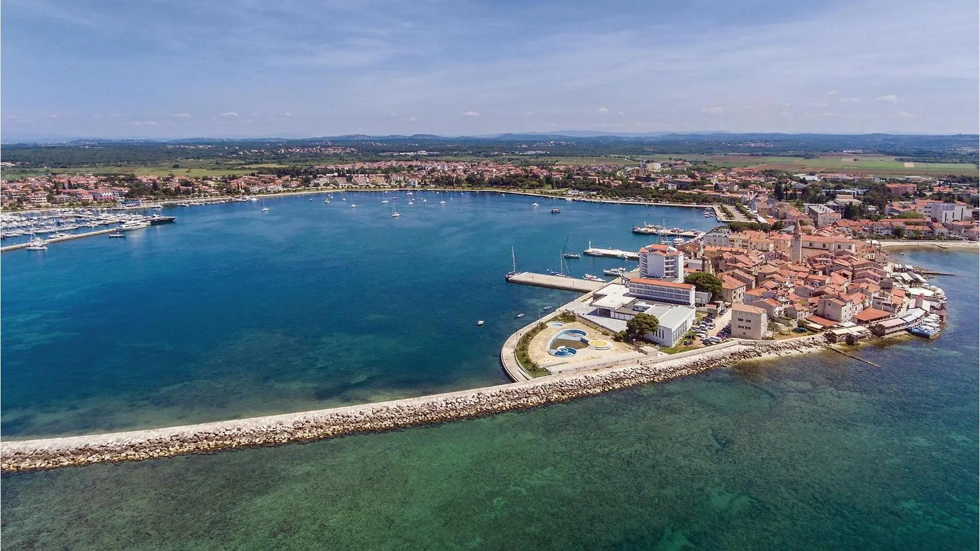 Holiday home Lovely Home In Kastel With Kitchen
