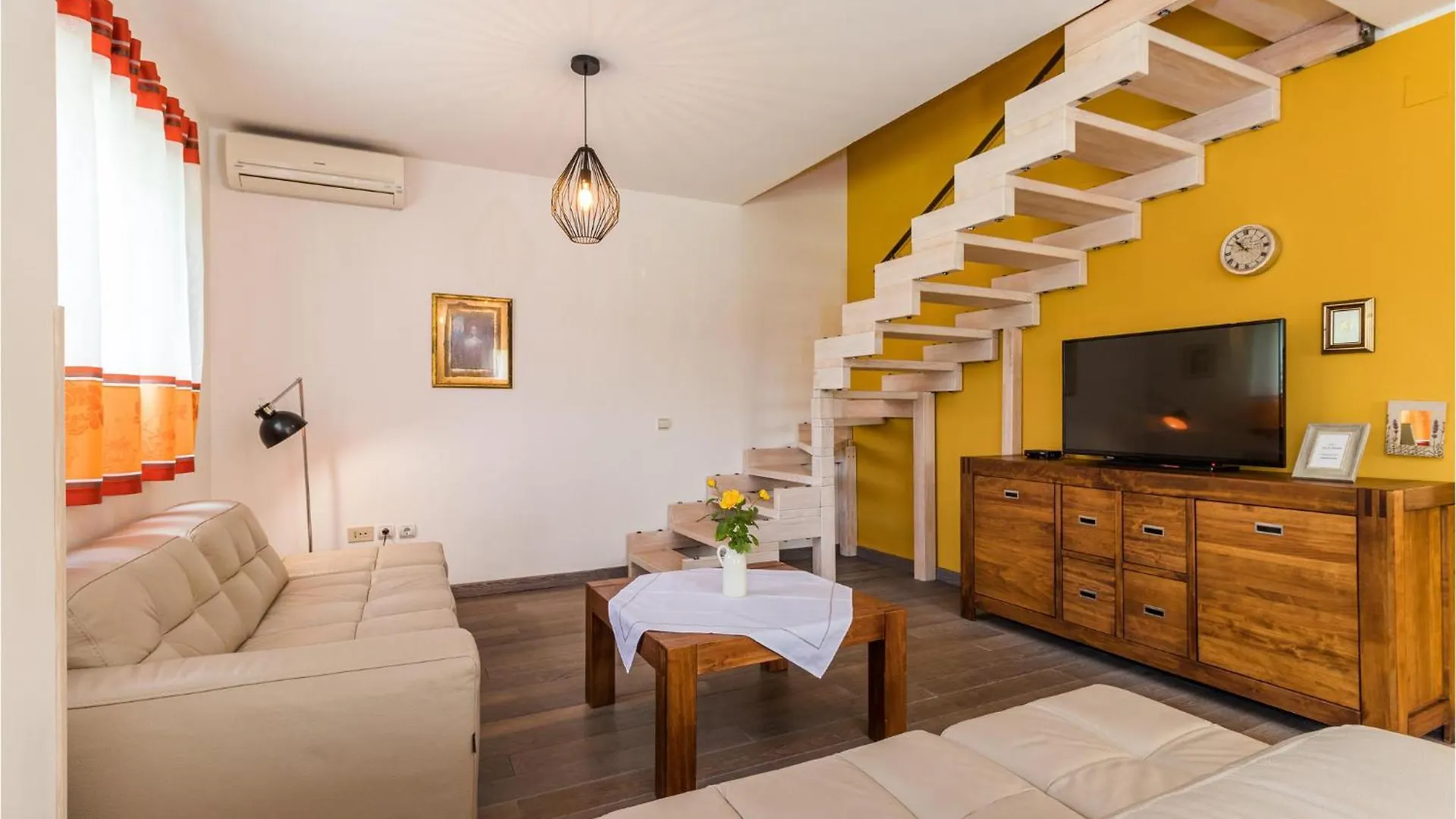 Holiday home Lovely Home In Kastel With Kitchen