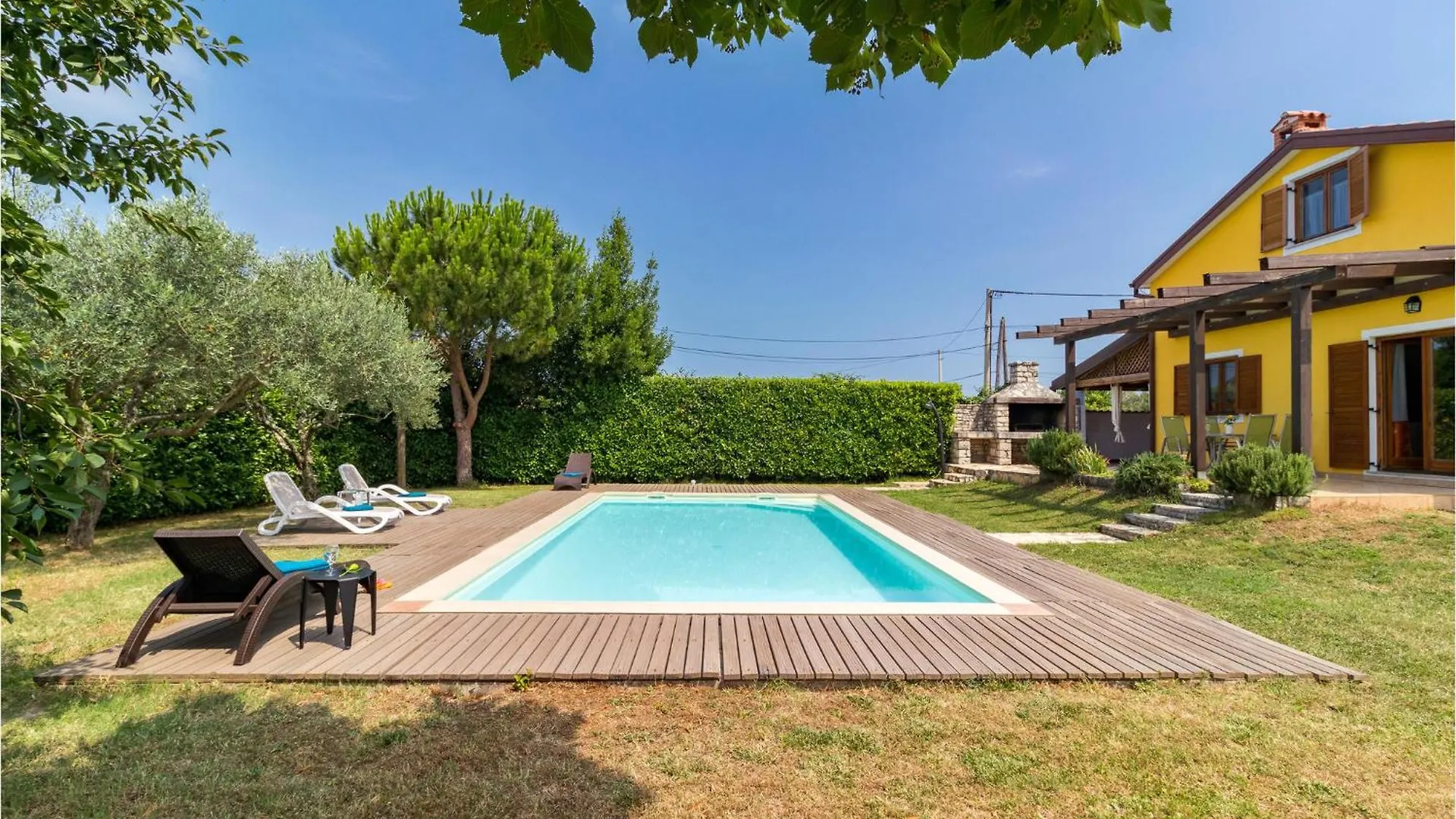 Lovely Home In Kastel With Kitchen